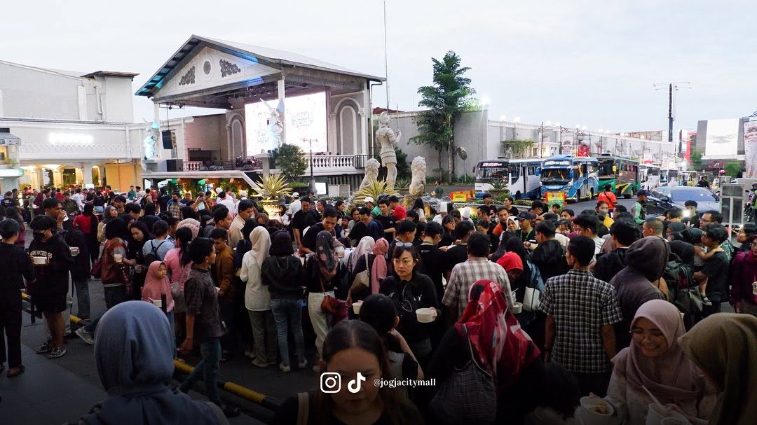 WOW ! JCM ADAKAN KEMBALI MASAK BESAR 1000 PORSI UNTUK BUKBER GRATIS ANAK PANTI & PENGUNJUNG !